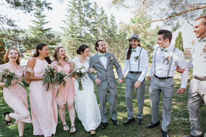 Small wedding party photos outside on the venue property. Bridal party photos ideas. Fun bridal party ideas. Simple intimate wedding in Quebec City. Outdoor wedding in Quebec City. Quebec City wedding photographer. Mariage au Manoir du Lac Delage. Mariage à Québec. Photographe de mariage à Québec. Mariage Lac Delage | Lisa-Marie Savard Photographie | Montréal, Québec | www.lisamariesavard.com