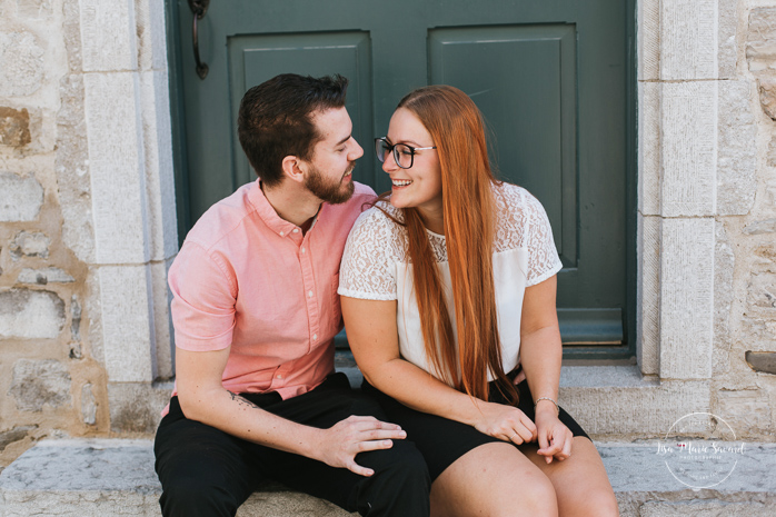 Old Quebec City engagement session. Urban European engagement session. Quebec City wedding photographer. Séance photo dans le Vieux-Québec. Séance fiançailles dans le Vieux-Québec. Photographe de mariage à Québec. Place des Canotiers. Petit Champlain. Vieux Québec Old Quebec |  Lisa-Marie Savard Photographie | Montréal, Québec | www.lisamariesavard.com