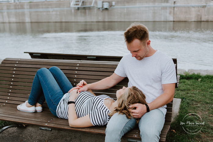 Urban maternity photos. Maternity photos by the river. Maternity photos ice cream. Maternity photos Montreal. Old Port of Montreal maternity session. Séance de maternité dans le Vieux-Port de Montréal. Photographe de maternité à Montréal. Montreal maternity photographer | Lisa-Marie Savard Photographie | Montréal, Québec | www.lisamariesavard.com