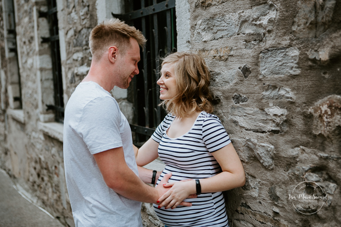 Urban maternity photos. Maternity photos by the river. Maternity photos ice cream. Maternity photos Montreal. Old Port of Montreal maternity session. Séance de maternité dans le Vieux-Port de Montréal. Photographe de maternité à Montréal. Montreal maternity photographer | Lisa-Marie Savard Photographie | Montréal, Québec | www.lisamariesavard.com