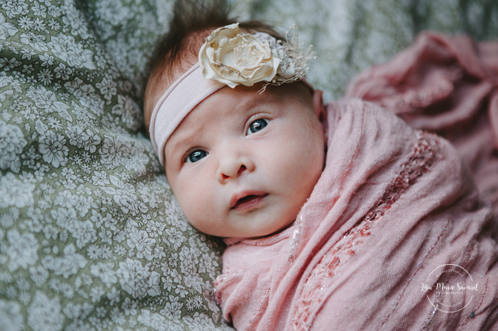 In-home lifestyle newborn session. Newborn session at home. In-home family session. Family session at home. Newborn session ideas. Newborn photos ideas. Séance nouveau-né lifestyle à Villeray. Photographe nouveau-né Montréal. Montreal newborn photographer. Lifestyle newborn session in Villeray | Lisa-Marie Savard Photographie | Montréal, Québec | www.lisamariesavard.com