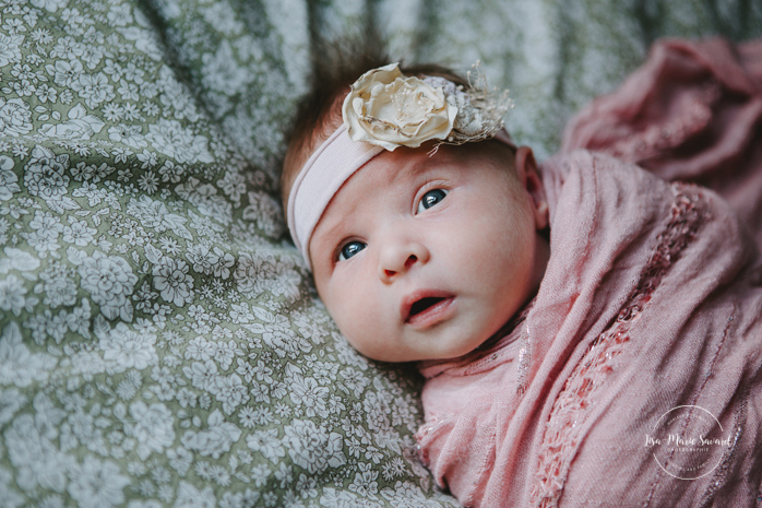 In-home lifestyle newborn session. Newborn session at home. In-home family session. Family session at home. Newborn session ideas. Newborn photos ideas. Séance nouveau-né lifestyle à Villeray. Photographe nouveau-né Montréal. Montreal newborn photographer. Lifestyle newborn session in Villeray | Lisa-Marie Savard Photographie | Montréal, Québec | www.lisamariesavard.com