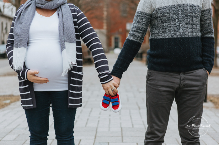 Urban maternity photos in the Old Montreal. Photos de maternité dans le Vieux-Montréal