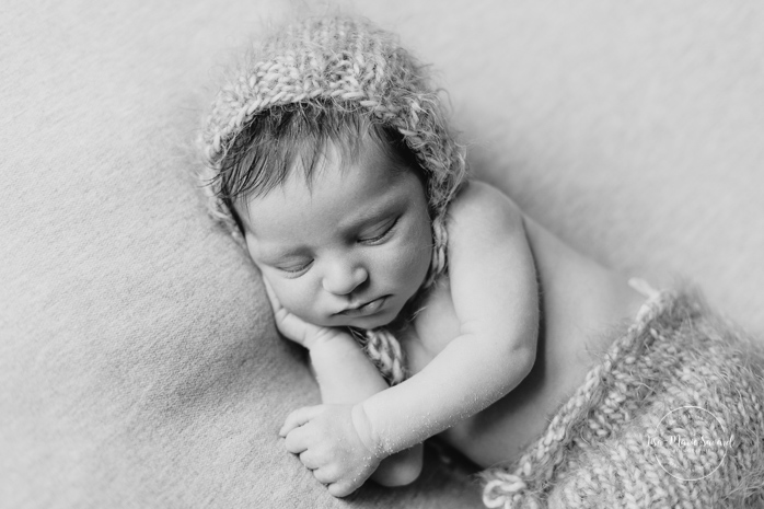 Natural newborn photos. Organic newborn photos. Modern newborn session. Photos de nouveau-né naturelles à Montréal. Montreal natural newborn photos