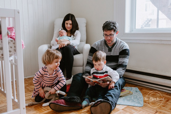 Photographe de famille à Montréal. Séance photo de famille à Montréal. Photos de famille à domicile à Montréal. Montreal family photographer. Montreal family session. Montreal in-home family photos.