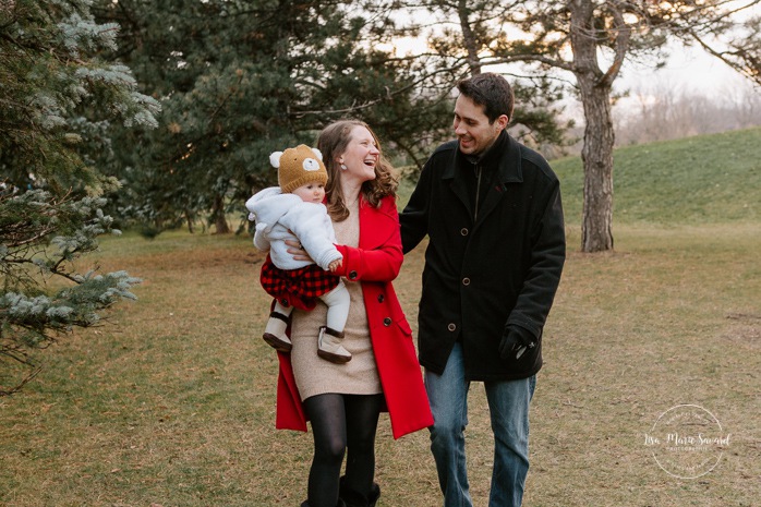 Photographe de famille à Montréal. Séance photo de famille à Montréal. Photos de famille à l'extérieur à Montréal. Montreal family photographer. Montreal family session. Montreal outdoor family photos.