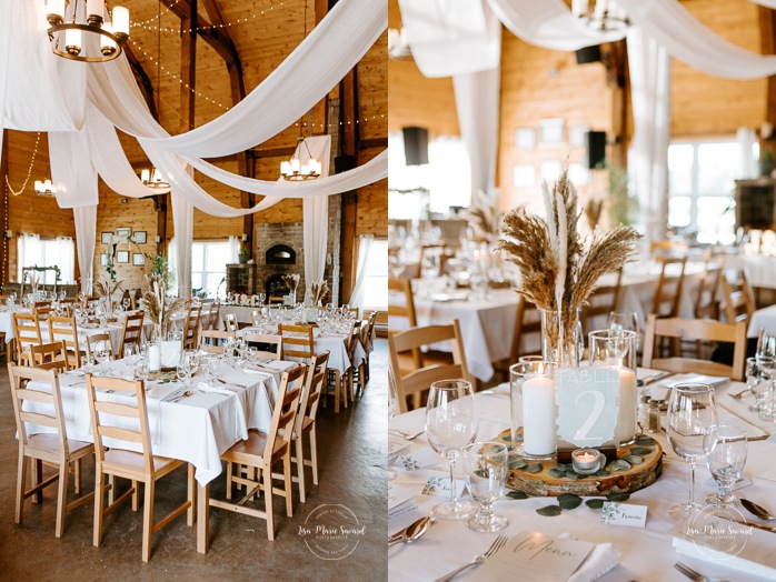 Rustic barn wedding decor. Photographe de mariage au Lac-Saint-Jean. Photographe mariage Saguenay. Mariage à L'Orée des Champs Saint-Nazaire.