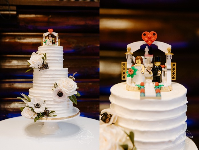 Lego wedding cake toppers. Mariage au Château Montebello. Fairmount Chateau Montebello wedding. Mariage au Outaouais en automne. Photographe mariage Outaouais. Outaouais wedding photographer. Montebello wedding photographer.