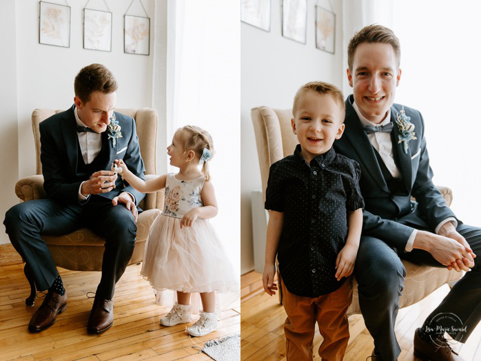 Groom getting ready with niece and nephew at family home. Photographe mariage au Verger du Flanc Nord. Verger du Flanc Nord wedding photographer. Photographe mariage Montérégie. Photographe mariage Montréal. Monteregie wedding photographer. Montreal wedding photographer.