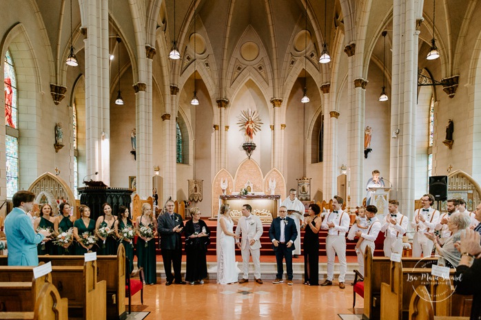 Catholic church wedding. Mariage dans une église. Église du Sacré-Coeur Chicoutimi. Mariage à la Pulperie de Chicoutimi. Photographe de mariage au Saguenay-Lac-Saint-Jean. Photographe mariage Saguenay.