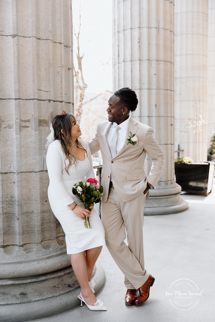 Urban wedding photos. Downtown wedding photos. Urban elopement photos. Old Montreal wedding photos. Montreal elopement wedding. Elopement à Montréal. Fugue amoureuse Montréal. Photographe de mariage à Montréal. Montreal wedding photographer.