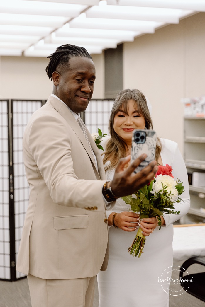 Montreal elopement wedding. Montreal courthouse elopement. Elopement à Montréal. Fugue amoureuse Montréal. Mariage au Palais de Justice de Montréal. Photographe de mariage à Montréal. Montreal wedding photographer.