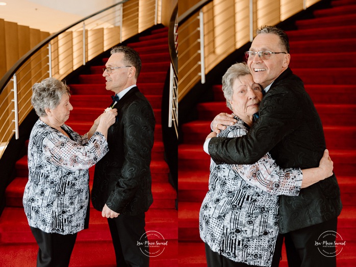 Groom getting ready with mother. Mariage centre de congrès Palace Laval. Mariage à Laval. Palace convention centre wedding. Laval wedding photographer.