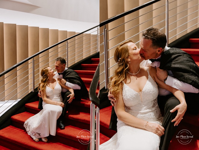 Wedding photos on hotel staircase. Older couple wedding photos. Middle aged couple wedding photos. Retired couple wedding photos. Mature couple wedding photos. Photographe de mariage à Laval. Laval wedding photographer.