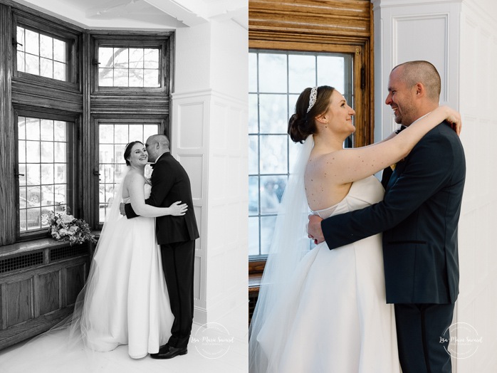 Wedding photos inside art gallery. Art gallery wedding. Mariage à Montréal au Livart. Montreal wedding at Le Livart. Photographe de mariage à Montréal. Montreal wedding photographer.