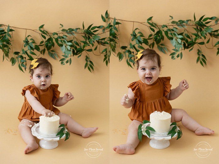 Fun Smash Cake ideas. Rustic Smash Cake session. Greenery Smash Cake photos. Natural Smash Cake photos. Photographe Smash Cake à Montréal. Montreal Smash Cake photographer. Séance photo de premier anniversaire. First birthday photoshoot.