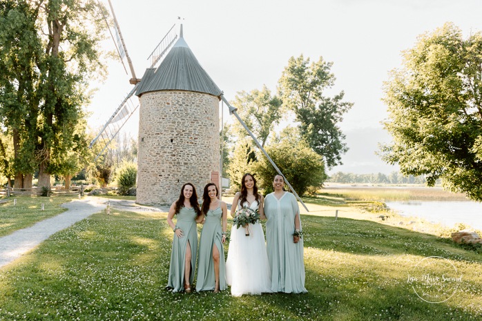 Windmill wedding photos. Mariage à la Pointe-du-Moulin. Photographe mariage à Montréal. Pointe-du-Moulin wedding. Montreal wedding photographer.