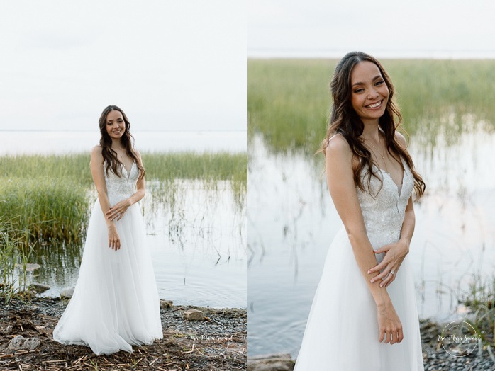 Dusk wedding photos. Lakefront wedding photos. Waterfront wedding photos. Romantic wedding photos. Mariage à la Pointe-du-Moulin. Photographe mariage à Montréal. Pointe-du-Moulin wedding. Montreal wedding photographer.