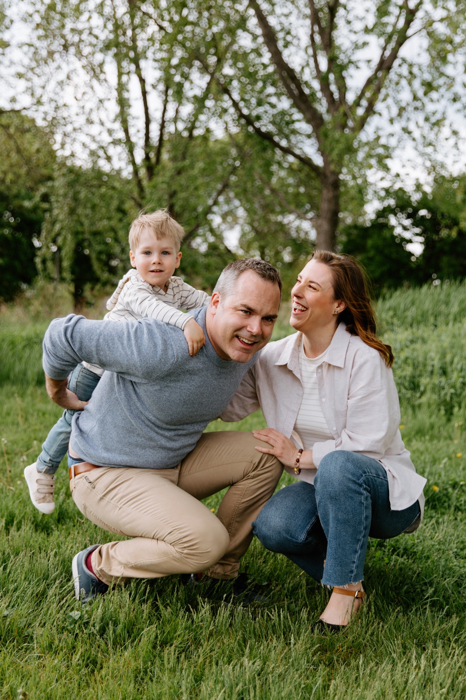 Photographe de famille à Montréal. Photos de famille lifestyle à Montréal. Montreal family photographer. Montreal lifestyle family photos.