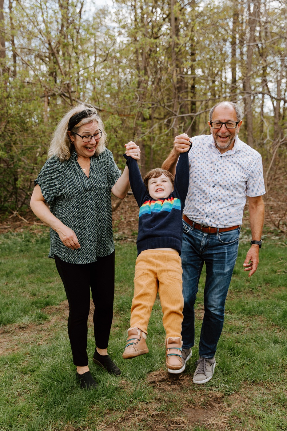 Photographe de famille à Montréal. Photos de famille lifestyle à Montréal. Montreal family photographer. Montreal lifestyle family photos.