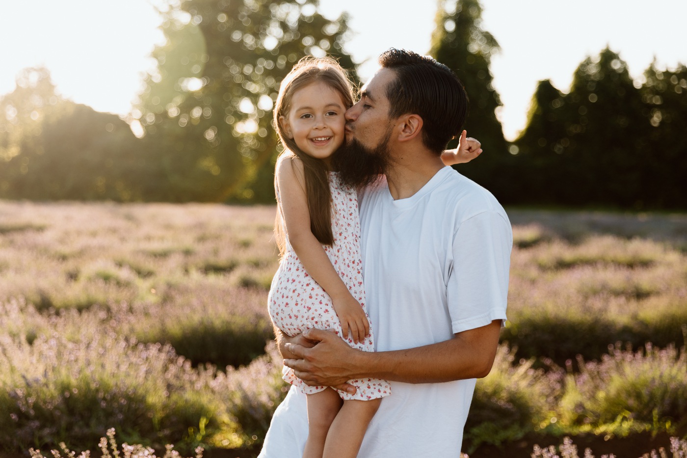 Photographe de famille à Montréal. Photos de famille lifestyle à Montréal. Montreal family photographer. Montreal lifestyle family photos.