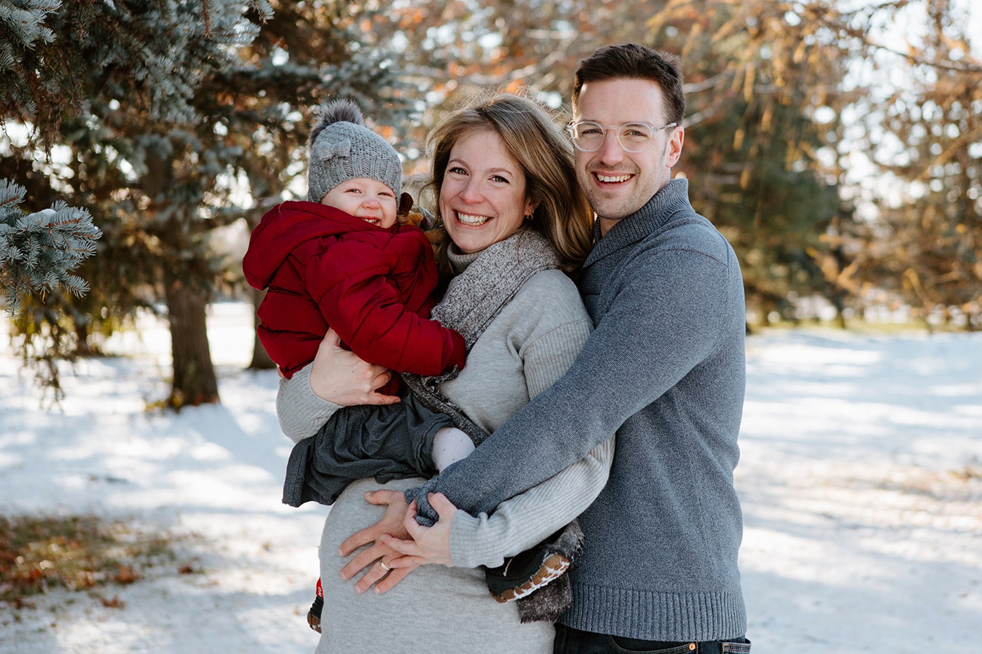 Photographe de famille à Montréal. Photos de famille à Montréal. Photographe lifestyle à Montréal. Photos de famille en hiver à Montréal. Montreal family photographer. Montreal family photos. Montreal lifestyle photographer. Montreal winter family photos.