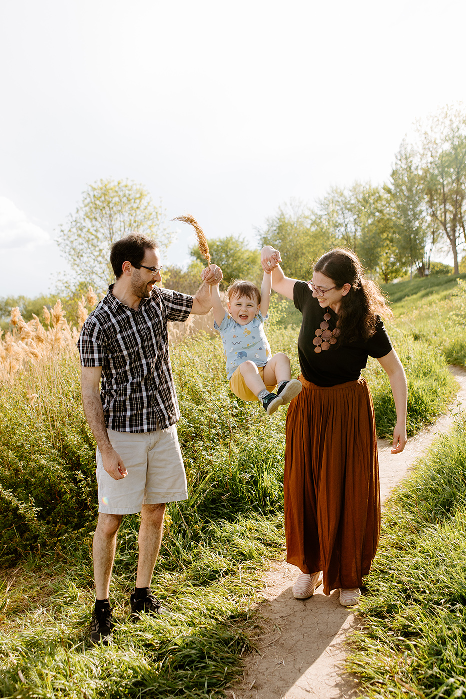 Photographe famille Montréal. Photos famille Montréal. Séance photo familiale à Montréal. Montreal family photographer. Montreal family photos. Montreal family photoshoot.