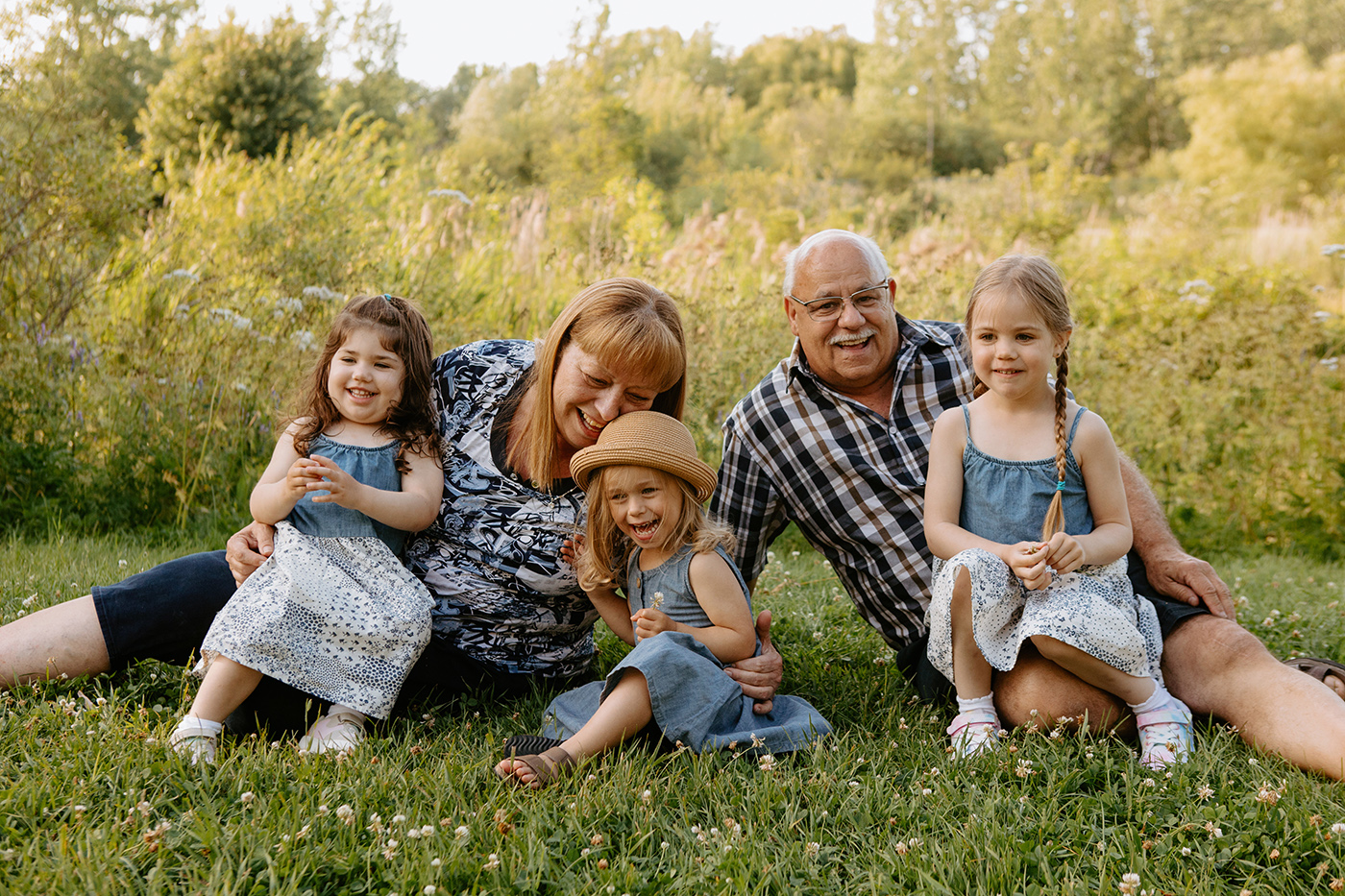 Photographe de famille à Montréal. Photo de famille à Montréal. Séance familiale à Montréal. Montreal family photographer. Montreal family photos. Montreal family session.