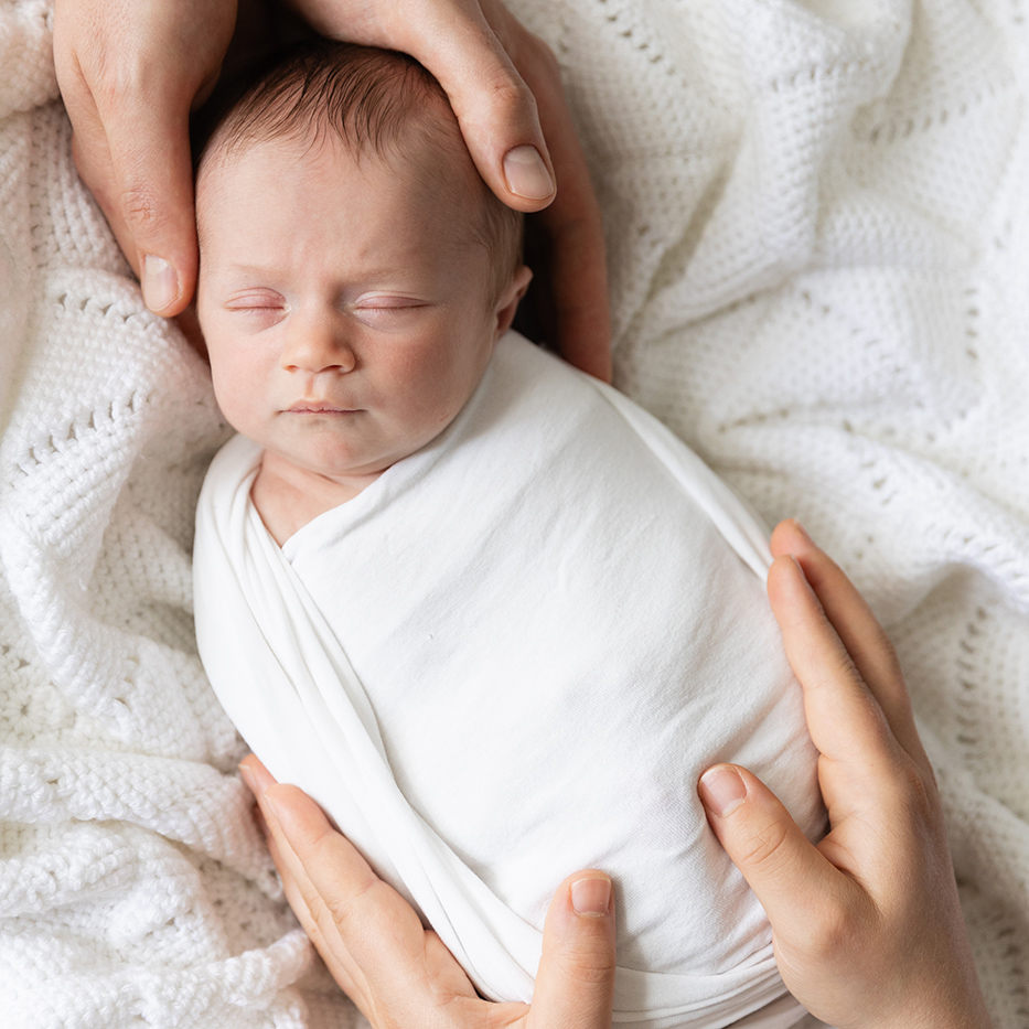 Photographe de nouveau-né à Montréal. Photo de nouveau-né en studio à Montréal. Séance nouveau-né à Montréal. Montreal newborn photographer. Montreal in-studio newborn photos. Montreal newborn session.