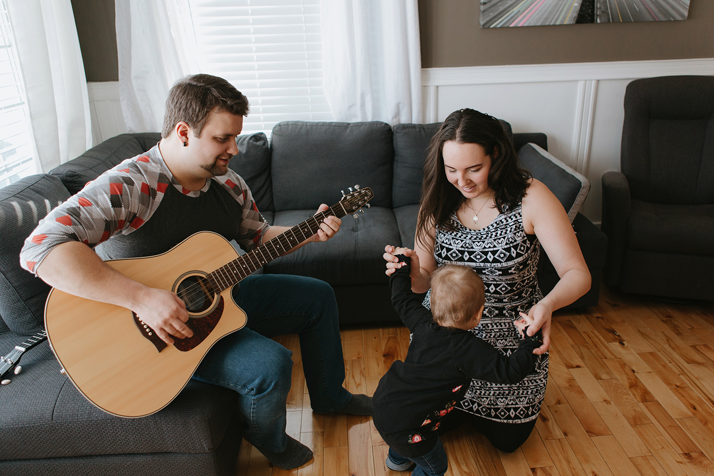 Photographe famille à Montréal. Séance photo famille à Montréal. Photographe lifestyle Montréal. Photographe enfant Montréal. Photographe Smash the Cake Smash Montréal. Séance photo Smash the Cake à Montréal. Montreal family photographer. Montreal Smash the Cake Smash photographer. Montreal family photoshoot. Montreal children photoshoot. Montreal lifestyle photographer. Montreal Smash the Cake photoshoot