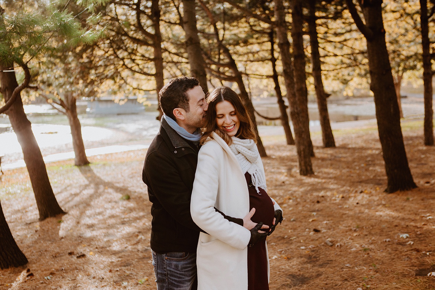 Séance maternité en automne à Montréal. Photoshoot d'automne Montréal. Photographe de maternité à Montréal. Montreal maternity photographer. Montreal fall photoshoot. Lisa-Marie Savard Photographie