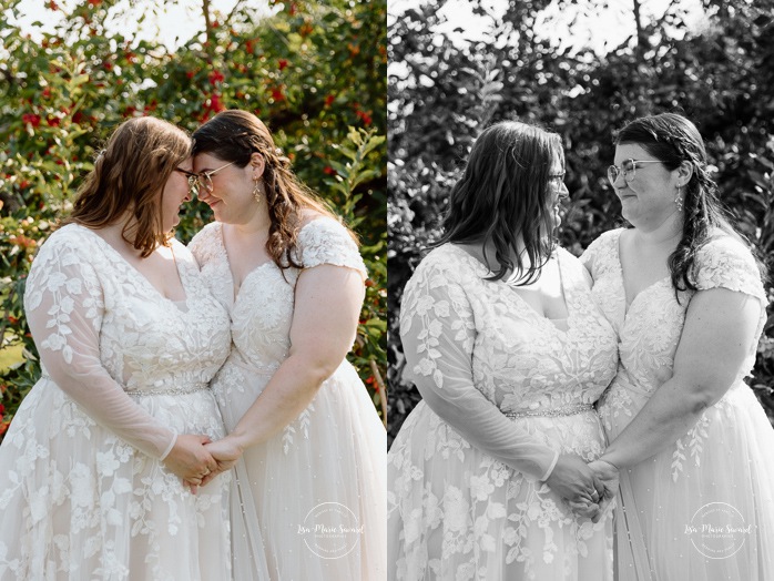 Orchard wedding photos. Same sex wedding photos. Lesbian wedding photos. Two brides wedding photos. Mariage au Verger Jude-Pomme. Photographe mariage LGBTQ+ à Montréal. Montreal LGBTQ+ wedding photographer. 