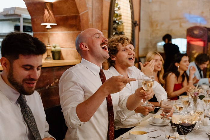 Wedding reception in old restaurant. Mariage à l'Ambroiserie à Montréal. Photographe de mariage à Montréal. Montreal wedding photographer. Photographe Petite-Bourgogne. Photographe Saint-Henri.