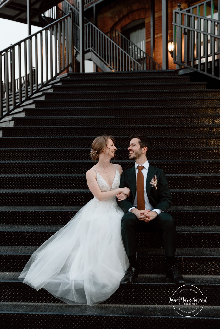 Urban wedding photo. Downtown wedding photos. Romantic wedding photos. Mariage à l'Ambroiserie à Montréal. Photographe de mariage à Montréal. Montreal wedding photographer. Photographe Petite-Bourgogne. Photographe Saint-Henri.