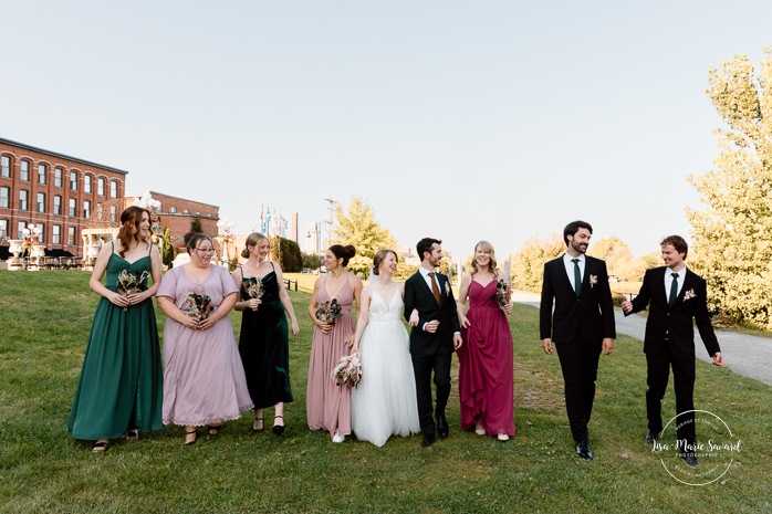 Bridal party photos. Urban wedding photos. Mariage à l'Ambroisie à Montréal. Photographe de mariage à Montréal. Montreal wedding photographer.