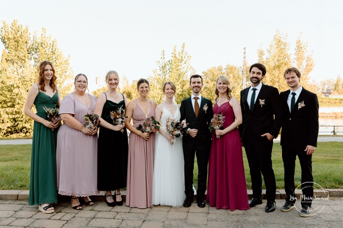 Bridal party photos. Urban wedding photos. Mariage à l'Ambroisie à Montréal. Photographe de mariage à Montréal. Montreal wedding photographer.