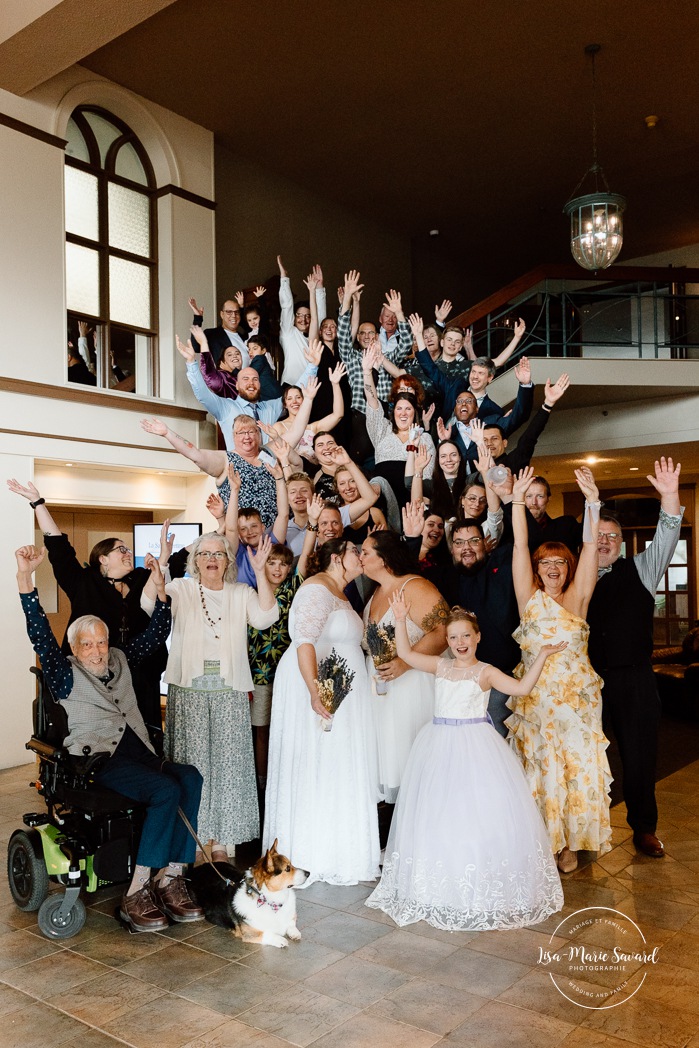 Two brides wedding photos. Same sex wedding photos. Plus size brides wedding photos. Mariage avec deux femmes. Mariage LGBTQ+ au Saguenay-Lac-Saint-Jean. Photographe de mariage au Saguenay.