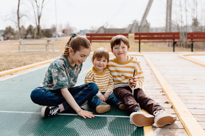 Photographe de famille à Montréal. Séance photo famille Montréal. Photos d'enfants Montréal. Montreal family photographer. Montreal family photoshoot. Montreal family photos.