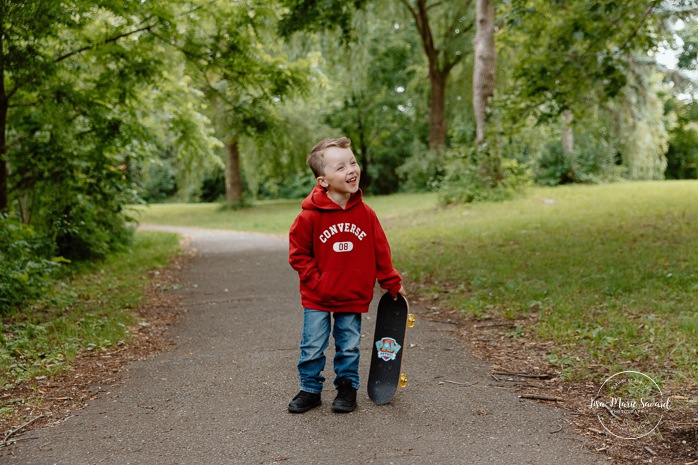 Photographe de famille à Montréal. Séance photo famille Montréal. Photos d'enfants Montréal. Montreal family photographer. Montreal family photoshoot. Montreal family photos.