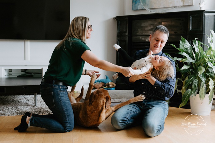 Photographe de famille à Montréal. Séance photo famille Montréal. Photos d'enfants Montréal. Montreal family photographer. Montreal family photoshoot. Montreal family photos.