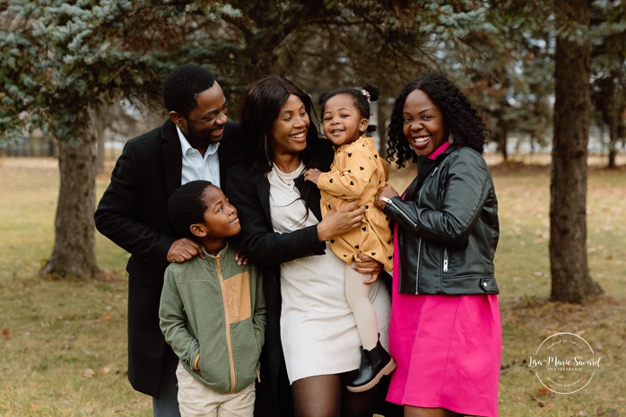 Photographe de famille à Montréal. Séance photo famille Montréal. Photos d'enfants Montréal. Montreal family photographer. Montreal family photoshoot. Montreal family photos.