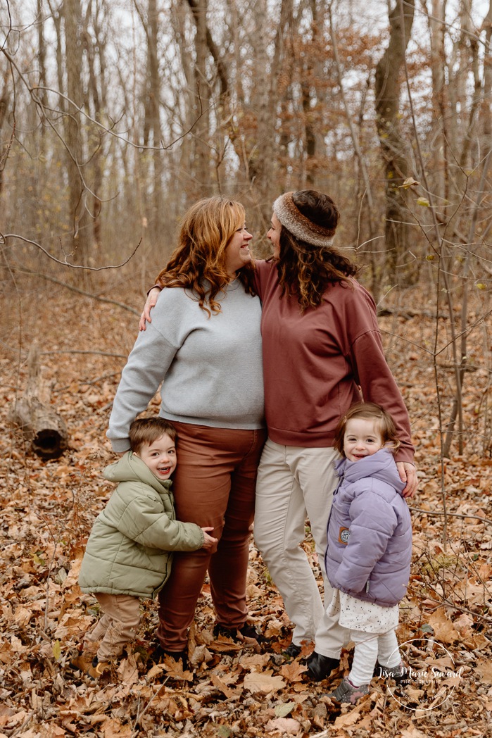 Photographe de famille à Montréal. Séance photo famille Montréal. Photos d'enfants Montréal. Montreal family photographer. Montreal family photoshoot. Montreal family photos.