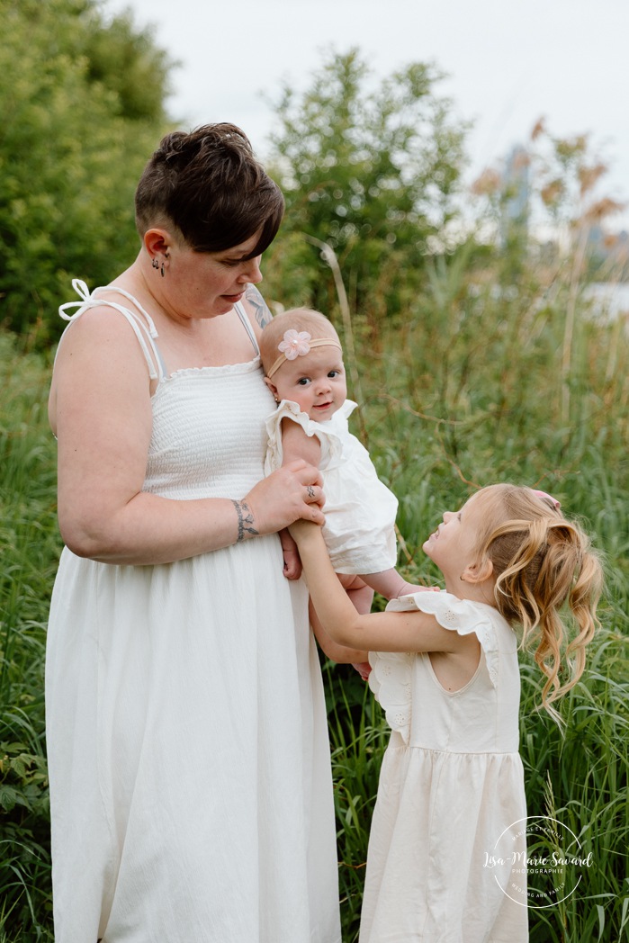 Photographe de famille à Montréal. Séance photo famille Montréal. Photos d'enfants Montréal. Montreal family photographer. Montreal family photoshoot. Montreal family photos.