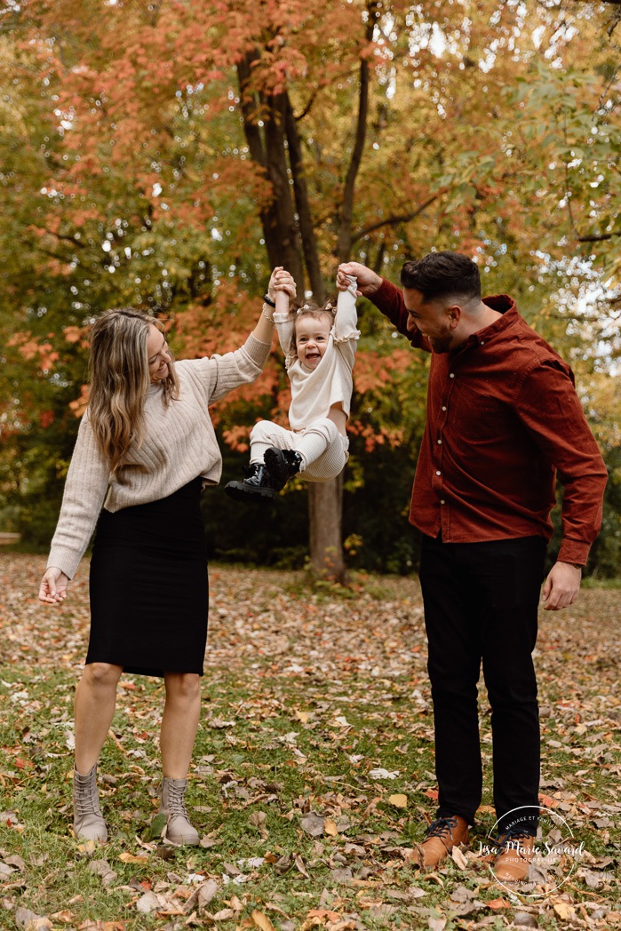 Photographe de famille à Montréal. Séance photo famille Montréal. Photos d'enfants Montréal. Montreal family photographer. Montreal family photoshoot. Montreal family photos.