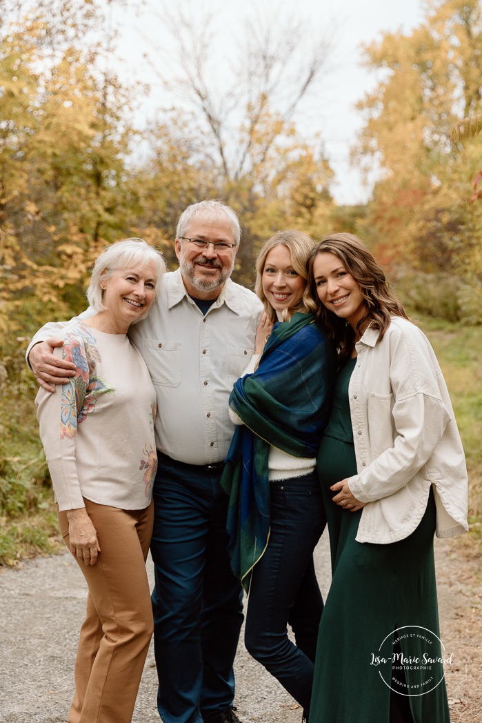 Photographe de famille à Montréal. Séance photo famille Montréal. Photos d'enfants Montréal. Montreal family photographer. Montreal family photoshoot. Montreal family photos.