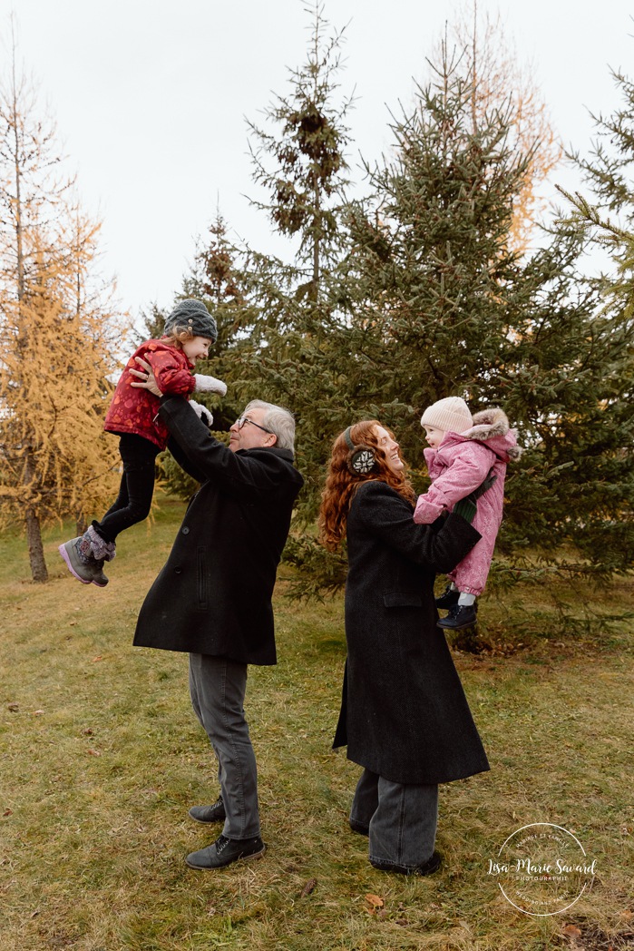 Photographe de famille à Montréal. Séance photo famille Montréal. Photos d'enfants Montréal. Montreal family photographer. Montreal family photoshoot. Montreal family photos.