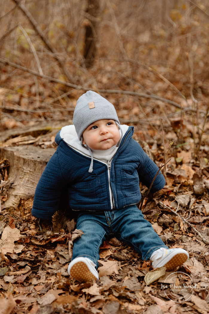 Outdoor Christmas mini sessions. Christmas tree farm mini sessions. Winter family photos. Mini séances des Fêtes 2024. Mini séances dans la neige à Montréal. Montreal Holiday mini sessions.