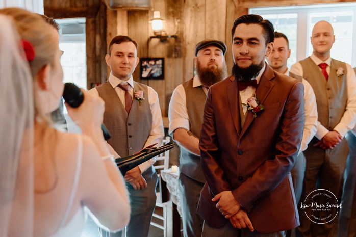 Sugar shack wedding. Mariage dans une cabane à sucre. Mariage automnal à Montréal. Montreal fall wedding photos.