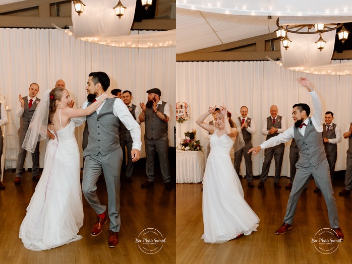 Indoor wedding reception in sugar shack. Mariage automnal à Montréal. Montreal fall wedding photos. Mariage Cabane à Sucre Constantin. Sugar shack wedding.