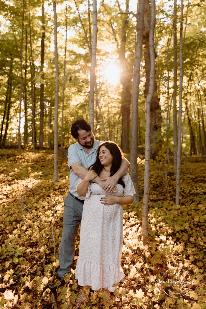 Forest maternity photos. Woodland maternity photos. Photographe dans le West Island. West Island photographer. Séance maternité au Cap-Saint-Jacques. Cap-St-Jacques maternity session.